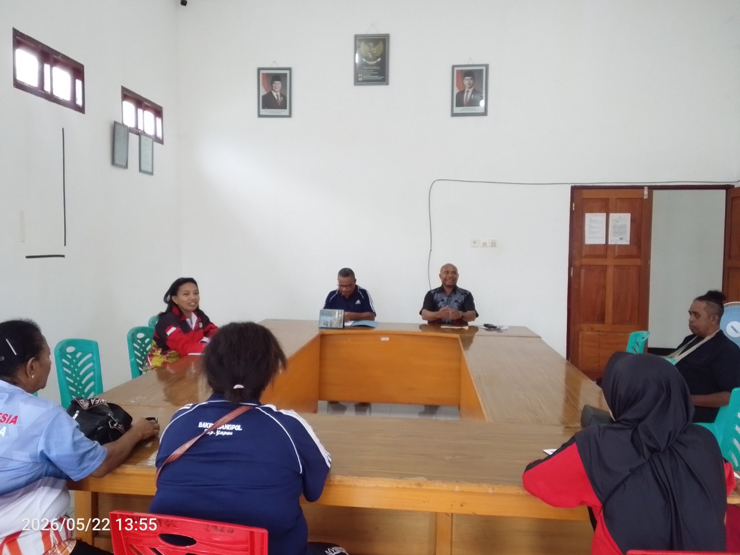 Pertemuan antara Yayasan bengkel kerja Papua dan Kesbangpol Yapen ( Senin 22/06/2026)